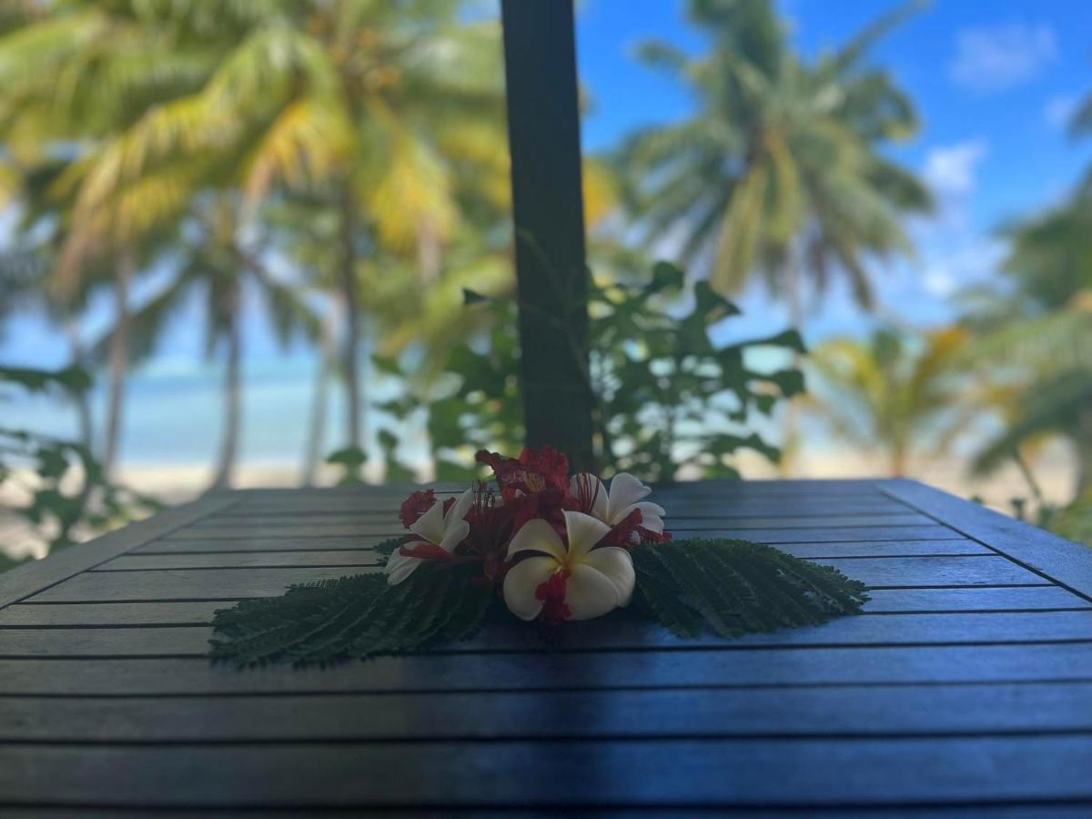 Paparei Beachfront Bungalows, Aitutaki Arutanga Eksteriør billede